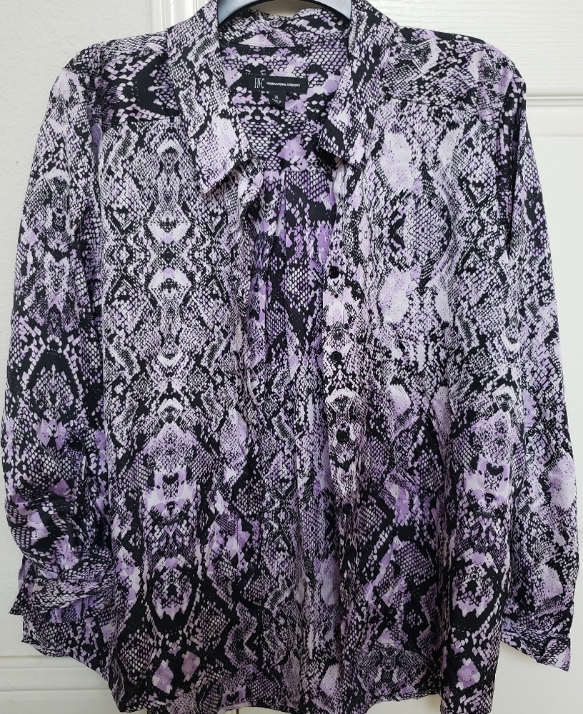 INC International Concepts Lavender Python Top